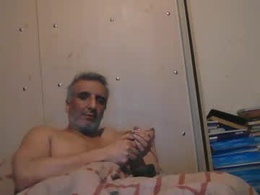 Most Recent Photo of 0luvmonkey