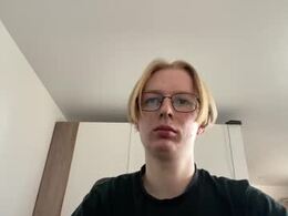 Most Recent Photo of _cherry_kiss_