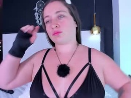 Most Recent Photo of _emily_queen