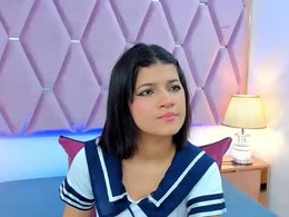 Most Recent Photo of _maskedgirl_