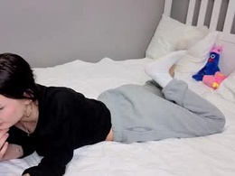 Most Recent Photo of _mommy_casual_