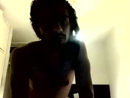 Most Recent Photo of aahir_zinaxx
