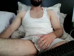 Most Recent Photo of abcx973625