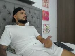 Most Recent Photo of adam_bigdick2
