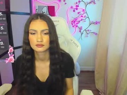 Most Recent Photo of adeleluu