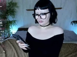 Most Recent Photo of adelle_lee