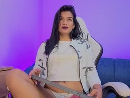 Most Recent Photo of adi__brown