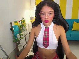 Most Recent Photo of adisson_petite1