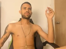 Most Recent Photo of adri_sexboy229