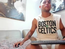 Most Recent Photo of adrian_blaze