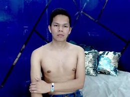 Most Recent Photo of adrian_boy22