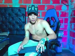 Most Recent Photo of alan_skinny35
