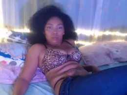 Most Recent Photo of alana_jeans