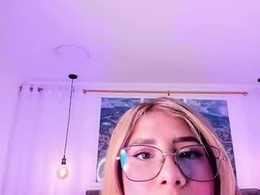 Most Recent Photo of alessiarose_