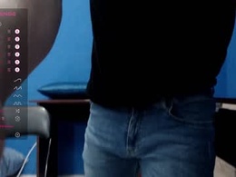 Most Recent Photo of alex_blu