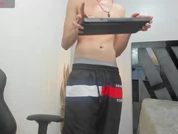 Most Recent Photo of alex_briight