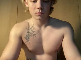 Most Recent Photo of alexbarczukxxx