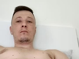 Most Recent Photo of alexniculita33