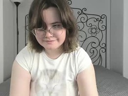 Most Recent Photo of alice_smile_for_me