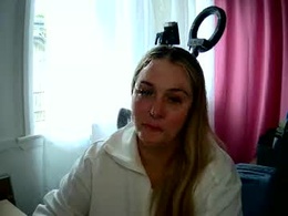 Most Recent Photo of aliceblushx