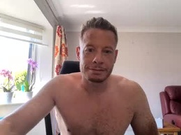 Most Recent Photo of alig1980