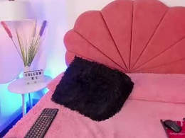 Most Recent Photo of allia_moon