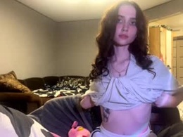 Most Recent Photo of alluring_vibes_69