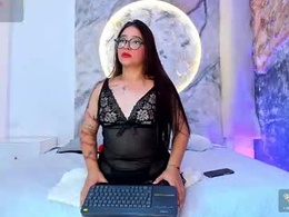 Most Recent Photo of almalopez_