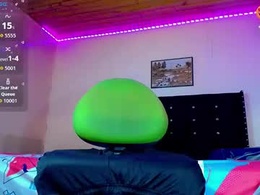 Most Recent Photo of alondragill_