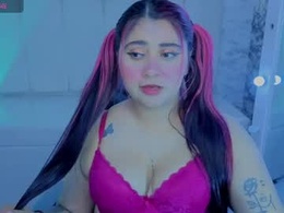 Most Recent Photo of alysha_chopra_v
