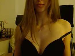 Most Recent Photo of amandabuziak3