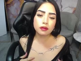Most Recent Photo of amaranta_fox_v