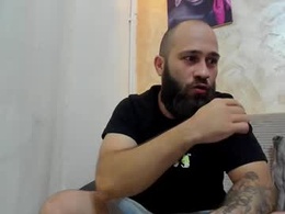 Most Recent Photo of amazingadam1