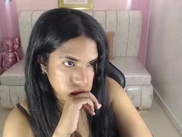 Most Recent Photo of ambar_fox_s