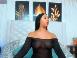 Most Recent Photo of amberr_greyy