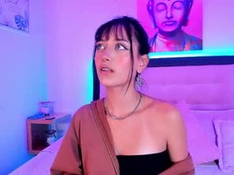 Most Recent Photo of amelie_amaya