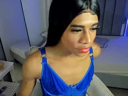 Most Recent Photo of andrea_show77
