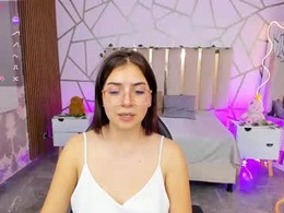 Most Recent Photo of andrea_tay1