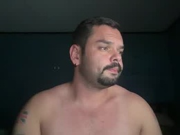 Most Recent Photo of andy9527cr