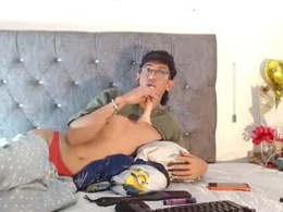 Most Recent Photo of andymoonn