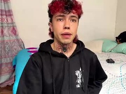 Most Recent Photo of angel_damiian