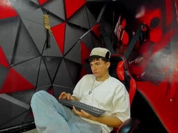 Most Recent Photo of angel_latinboy23