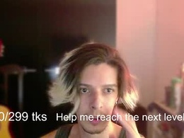 Most Recent Photo of angxlboy