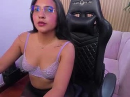 Most Recent Photo of annie_girl2