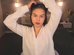 Most Recent Photo of annie_kitss