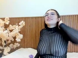 Most Recent Photo of anny_aura