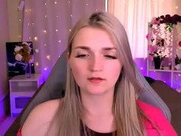Most Recent Photo of annyhandd