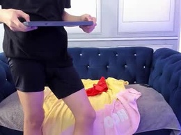 Most Recent Photo of apolo_jonnes