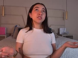 Most Recent Photo of arabella__1