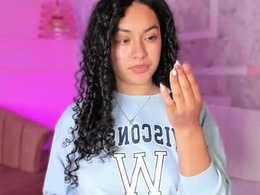 Most Recent Photo of arhii_khay